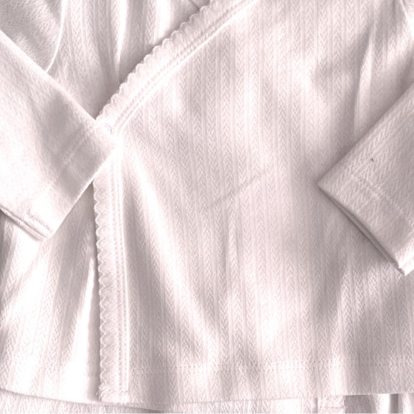 NEW Little Me 2pc Pure White Sleeper Set Wrap/Snap Top Footed Pants 6M Quality! - Picture 4 of 7